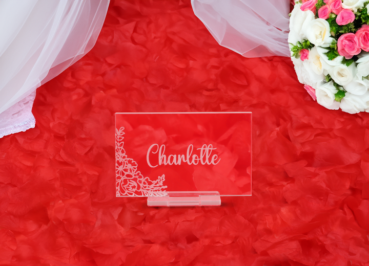 Elegant Frosted White Wedding Name Tag – Acrylic Table Setting